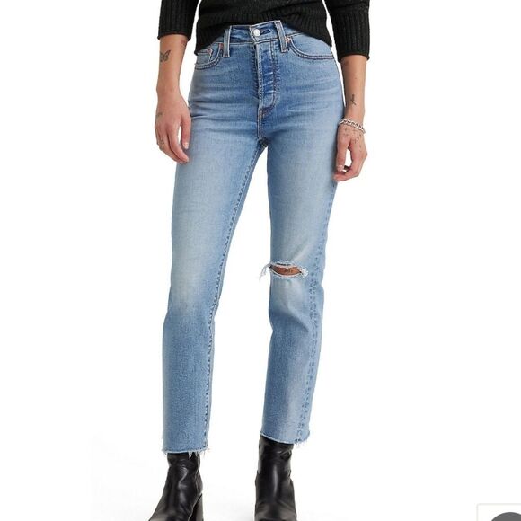 Levi's Light Wash Wedgie Straight Jeans Size 28 - Picture 1 of 10